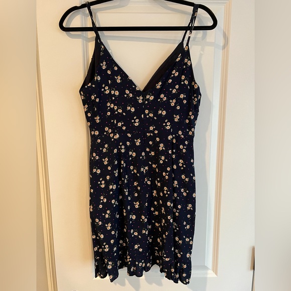 About Us Navy Floral Mini Dress - Picture 3 of 5